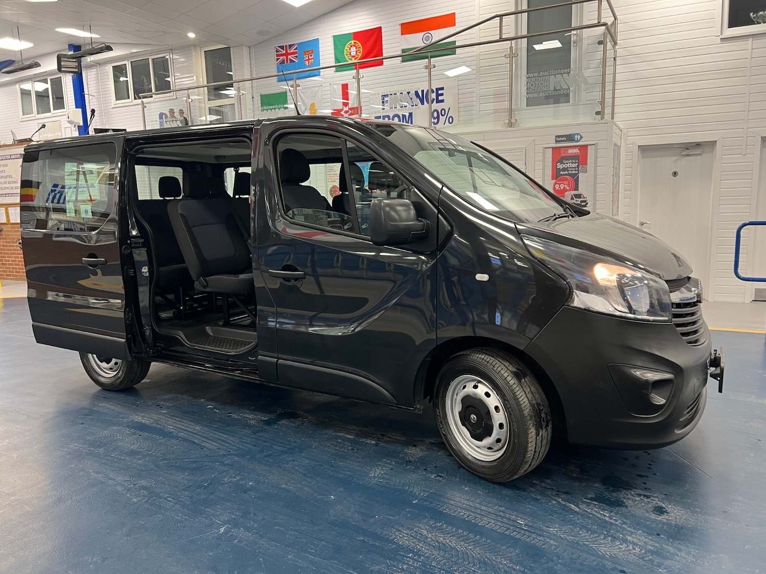 Used Vauxhall Vivaro 2017 for sale - 77459757: Photo 6