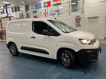 Used Citroen Berlingo 2020 for sale - 76908199: Photo