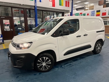 Used Citroen Berlingo 2020 for sale - 76908199: Photo