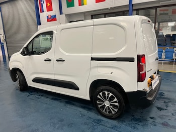 Used Citroen Berlingo 2020 for sale - 76908199: Photo