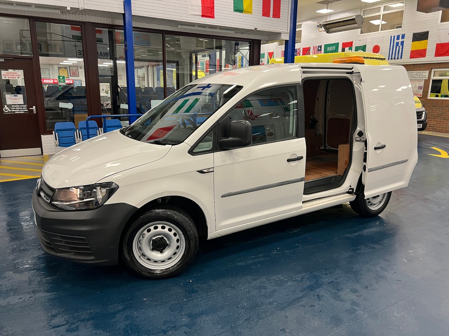 Used Volkswagen Caddy 2017 for sale - 76490353: Photo 6