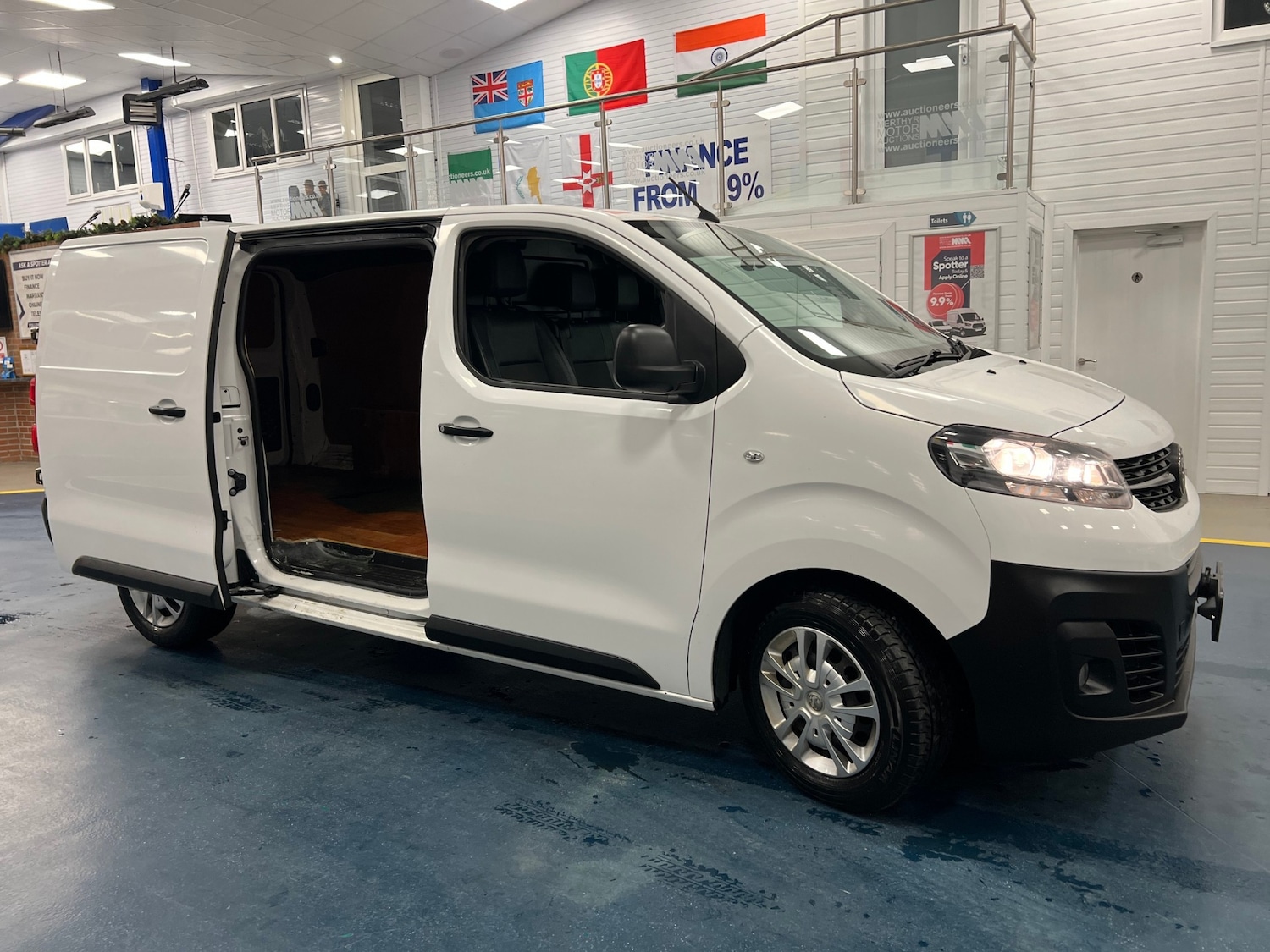 Used Vauxhall Vivaro 2021 for sale - 77285778: Photo 6