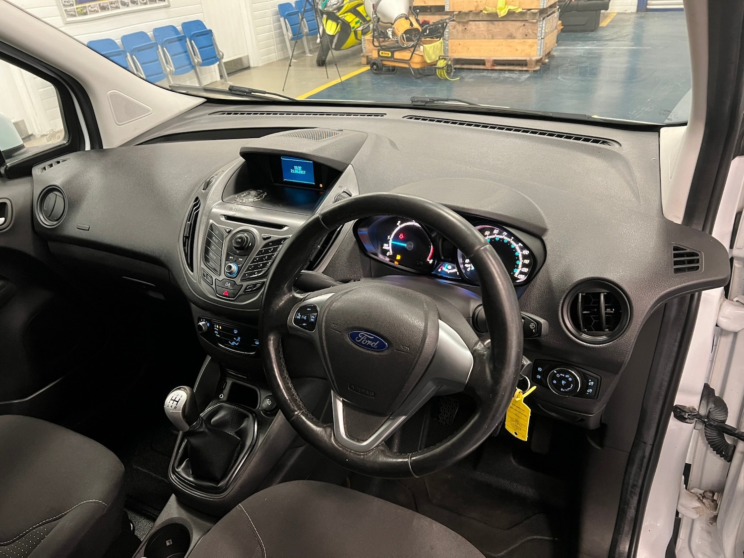 Used Ford Transit Courier 2016 for sale - 75968383: Photo 15