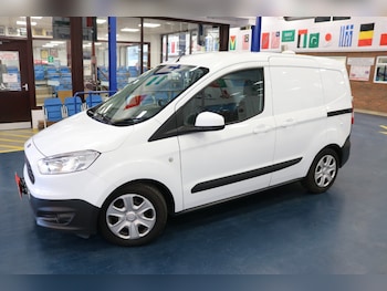 Used Ford Transit Courier 2016 for sale - 75968383: Photo
