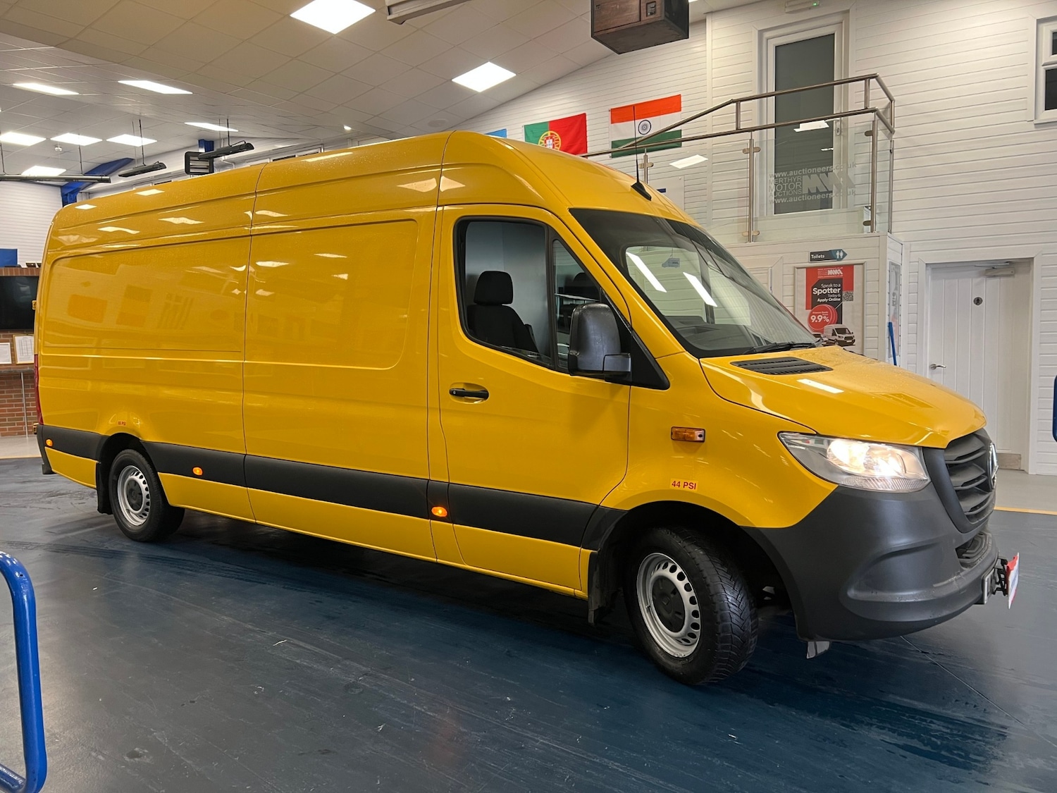 Used Mercedes-Benz Sprinter 2020 for sale - 77462184: Photo 2