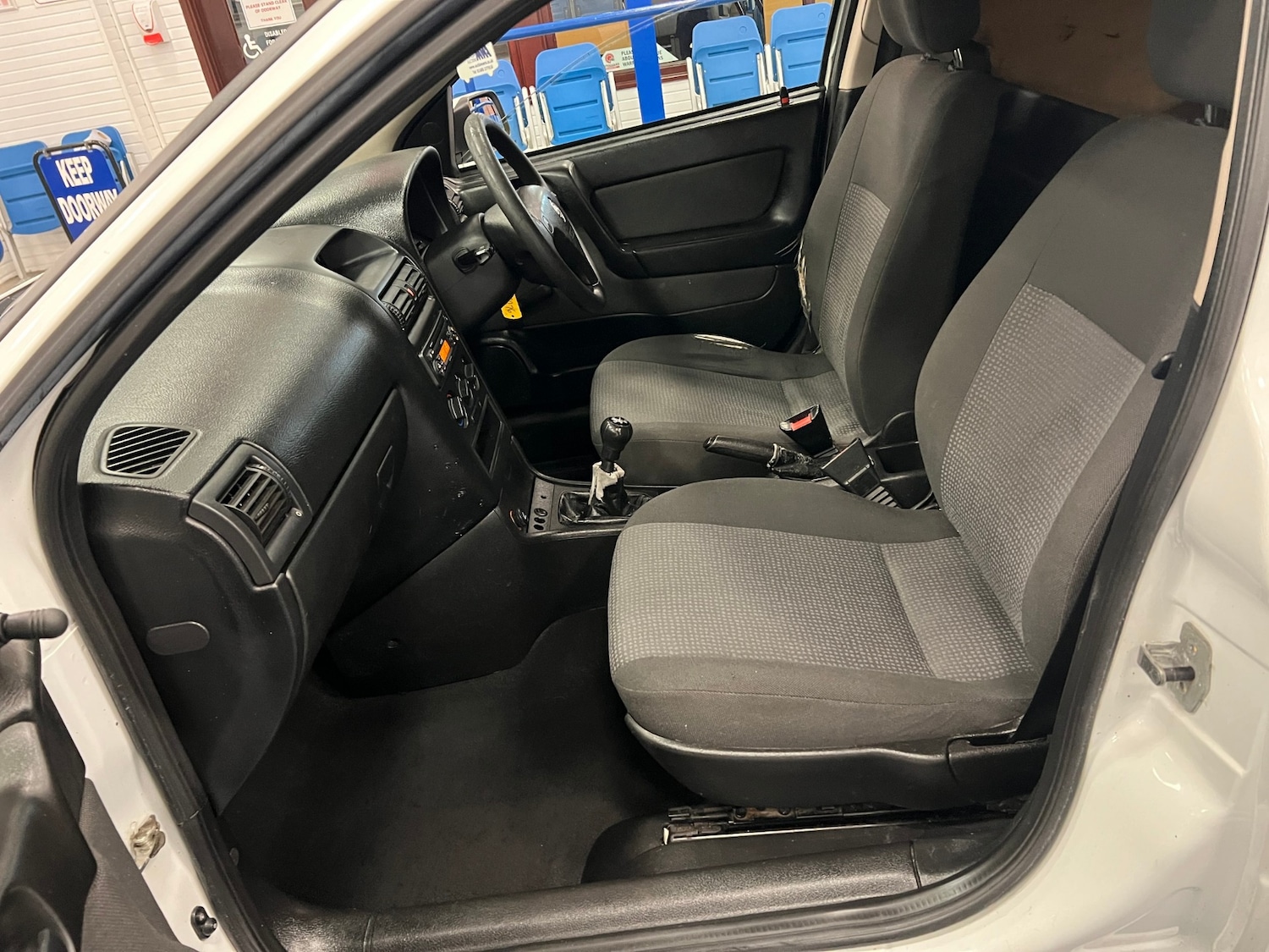 Used Vauxhall Astra Van 2006 for sale - 76275083: Photo 10