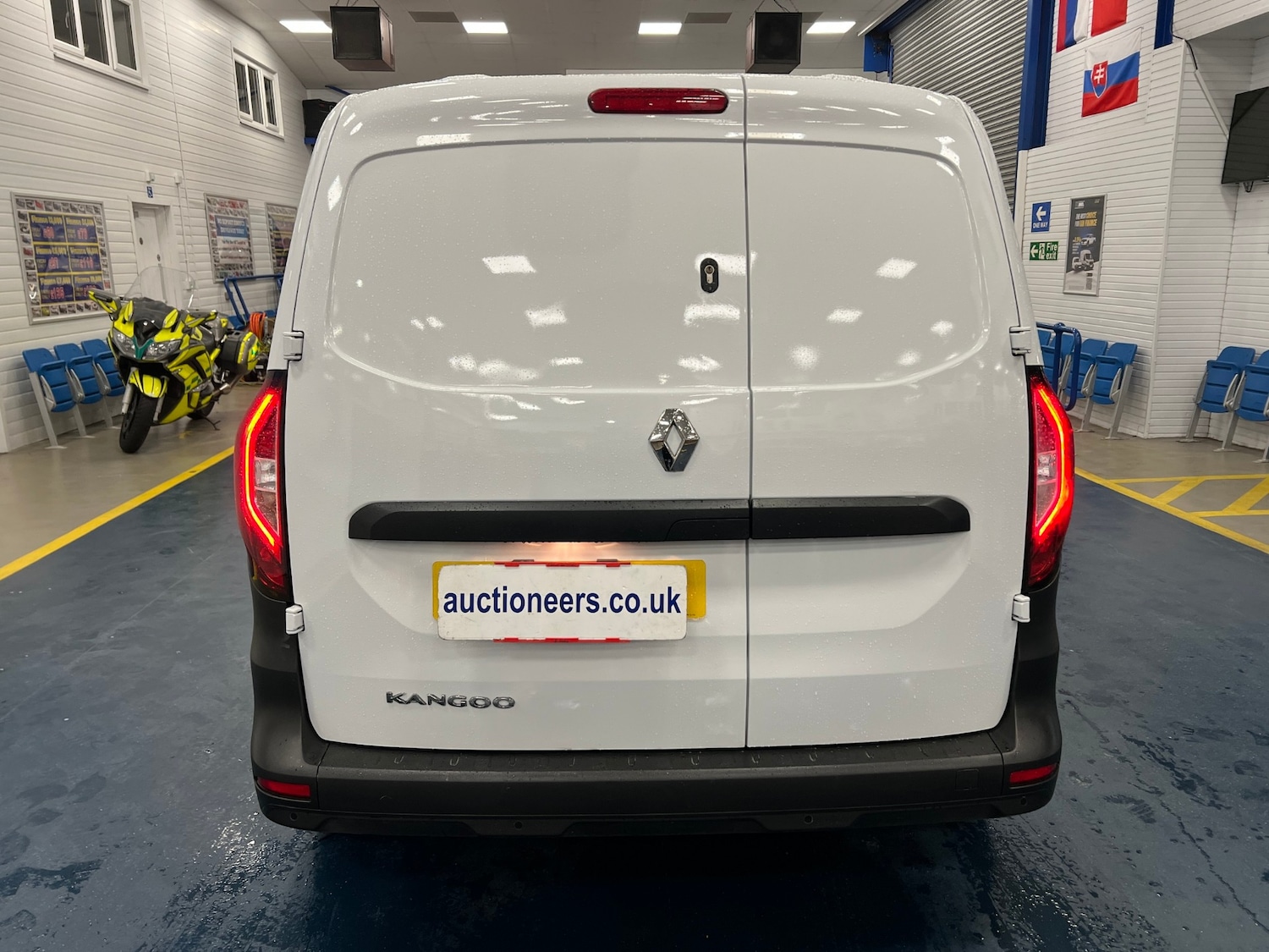 Used Renault Kangoo 2023 for sale - 76861674: Photo 13