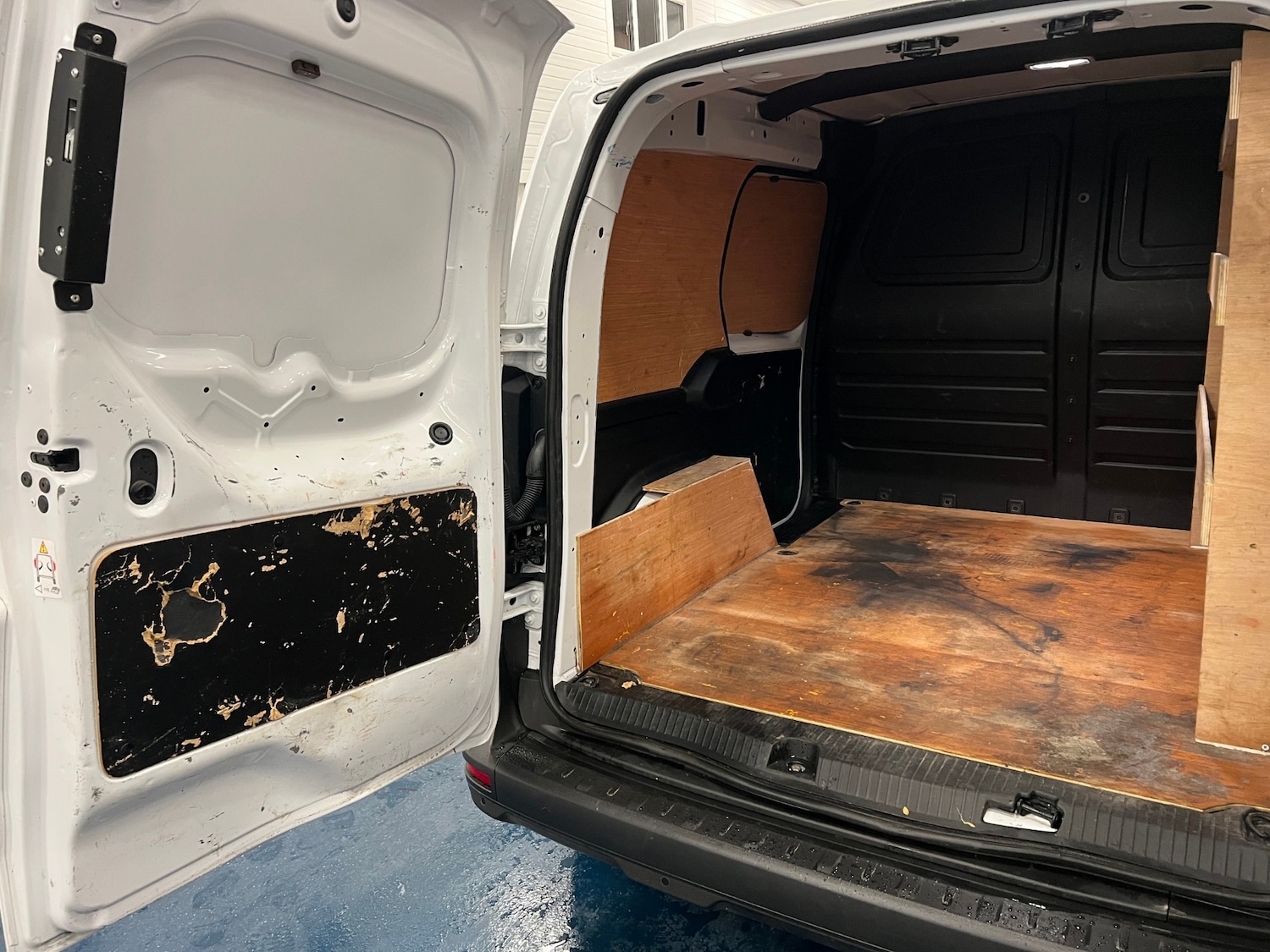 Used Renault Kangoo 2023 for sale - 76861674: Photo 16