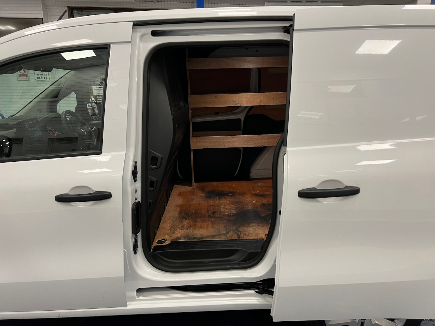 Used Renault Kangoo 2023 for sale - 76861674: Photo 9