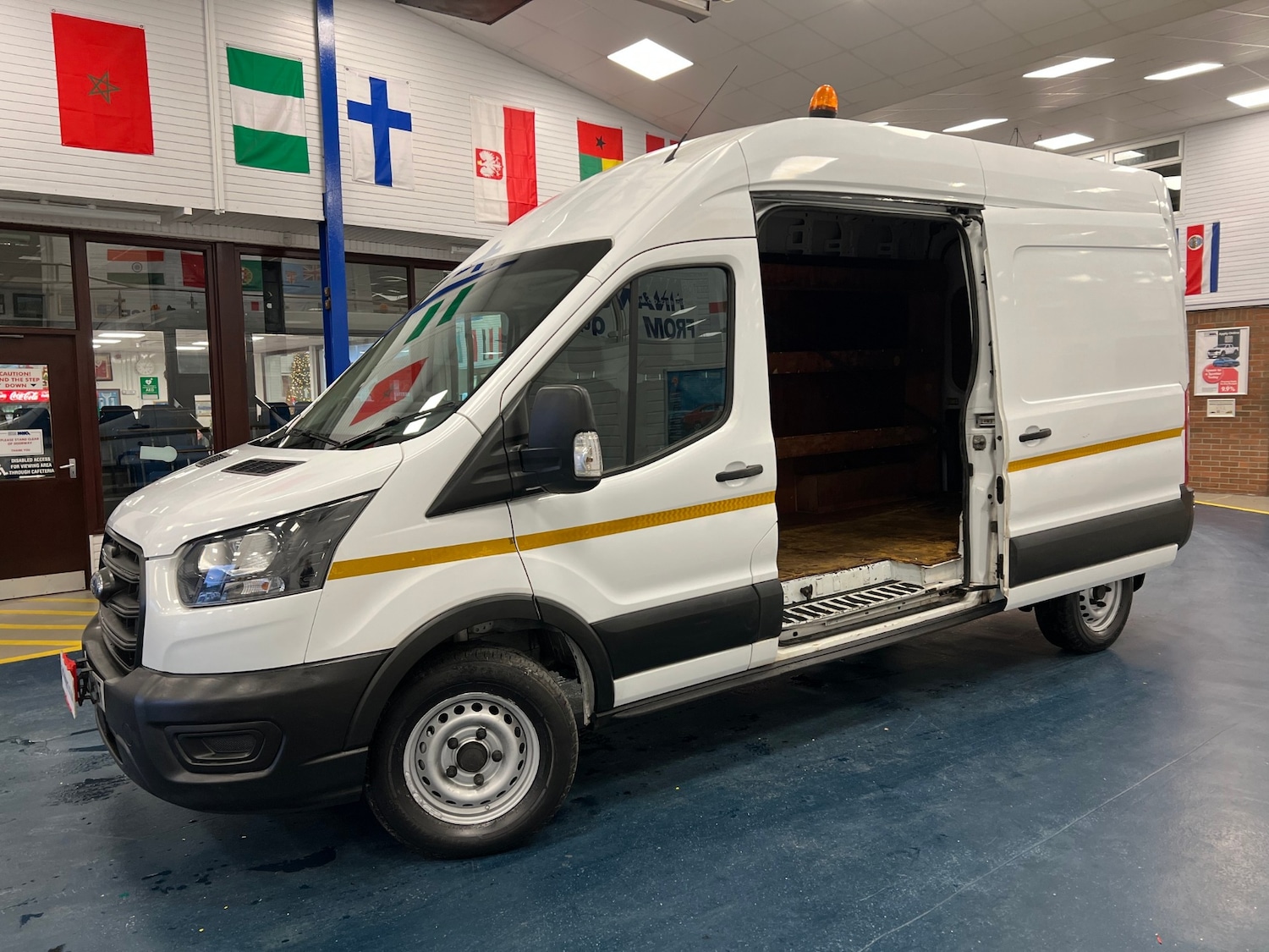 Used Ford Transit 2022 for sale - 77124059: Photo 6