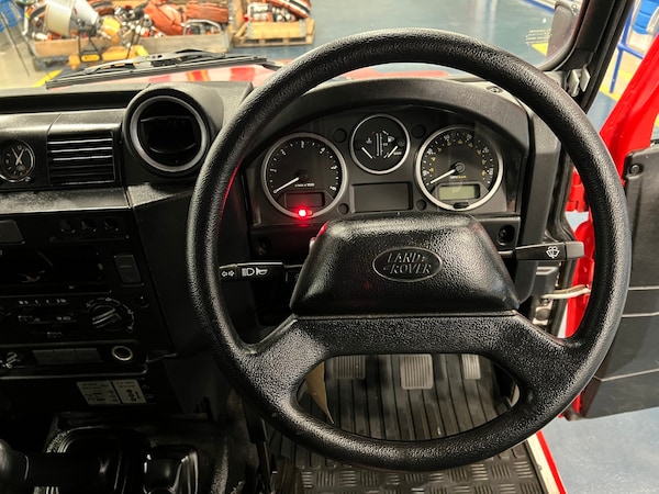 Used Land Rover Defender 2012 for sale - 76298867: Photo 17