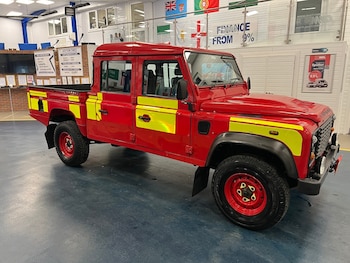 Used Land Rover Defender 2012 for sale - 76298867: Photo 2