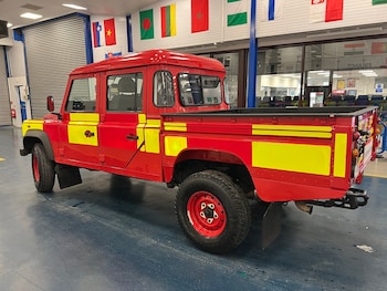 Used Land Rover Defender 2012 for sale - 76298867: Photo 4