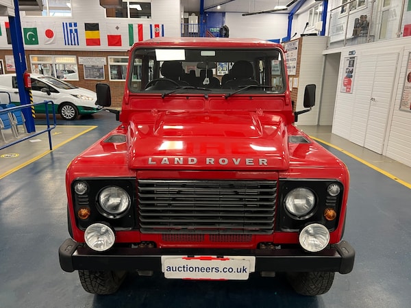Used Land Rover Defender 2012 for sale - 76298867: Photo 6