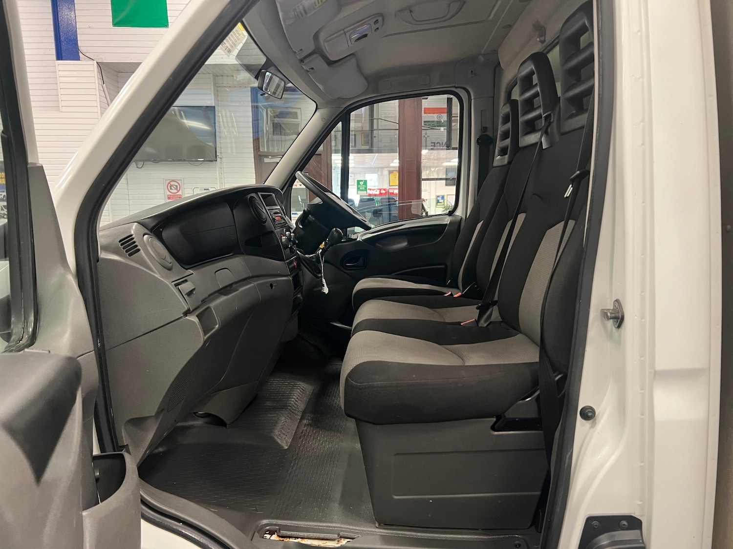 Used Iveco Daily 2013 for sale - 77543658: Photo 16