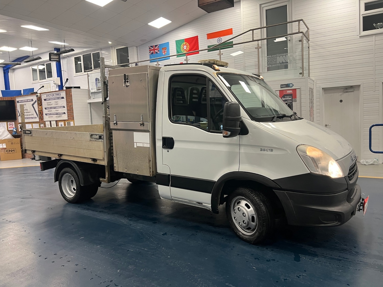 Used Iveco Daily 2013 for sale - 77543658: Photo 2