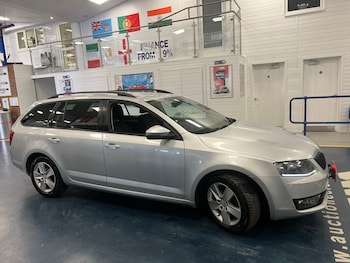 Used Skoda Octavia 2015 for sale - 78581819: Photo