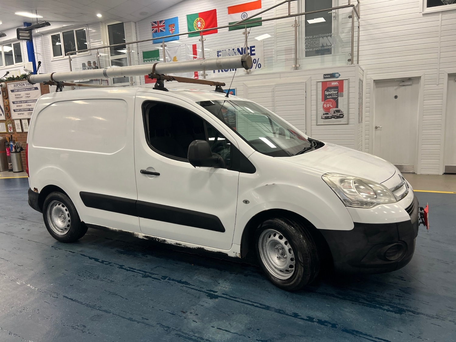 Used Citroen Berlingo 2009 for sale - 76835190: Photo 2