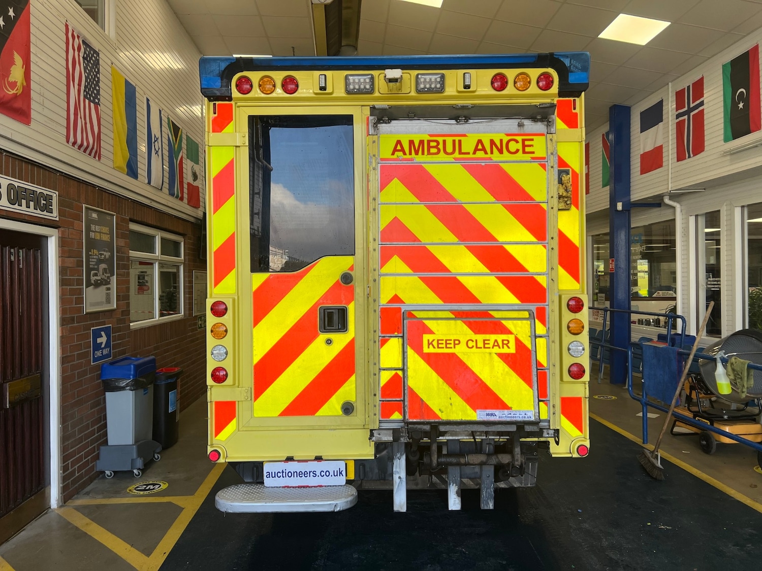 Used Mercedes-Benz Sprinter 2015 for sale - 77336640: Photo 10