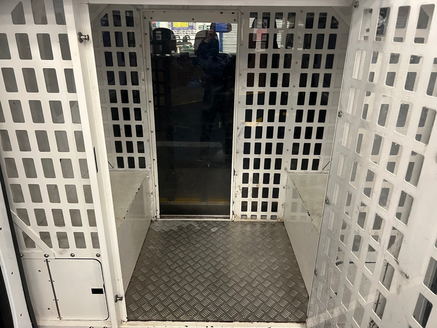 Used Vauxhall Vivaro 2015 for sale - 76035204: Photo 12