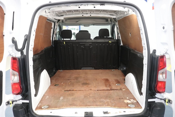 Used Peugeot Partner 2020 for sale - 74511329: Photo 7