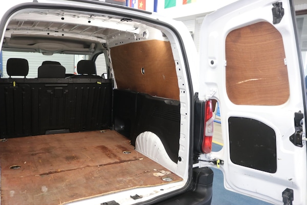 Used Peugeot Partner 2020 for sale - 74511329: Photo 8