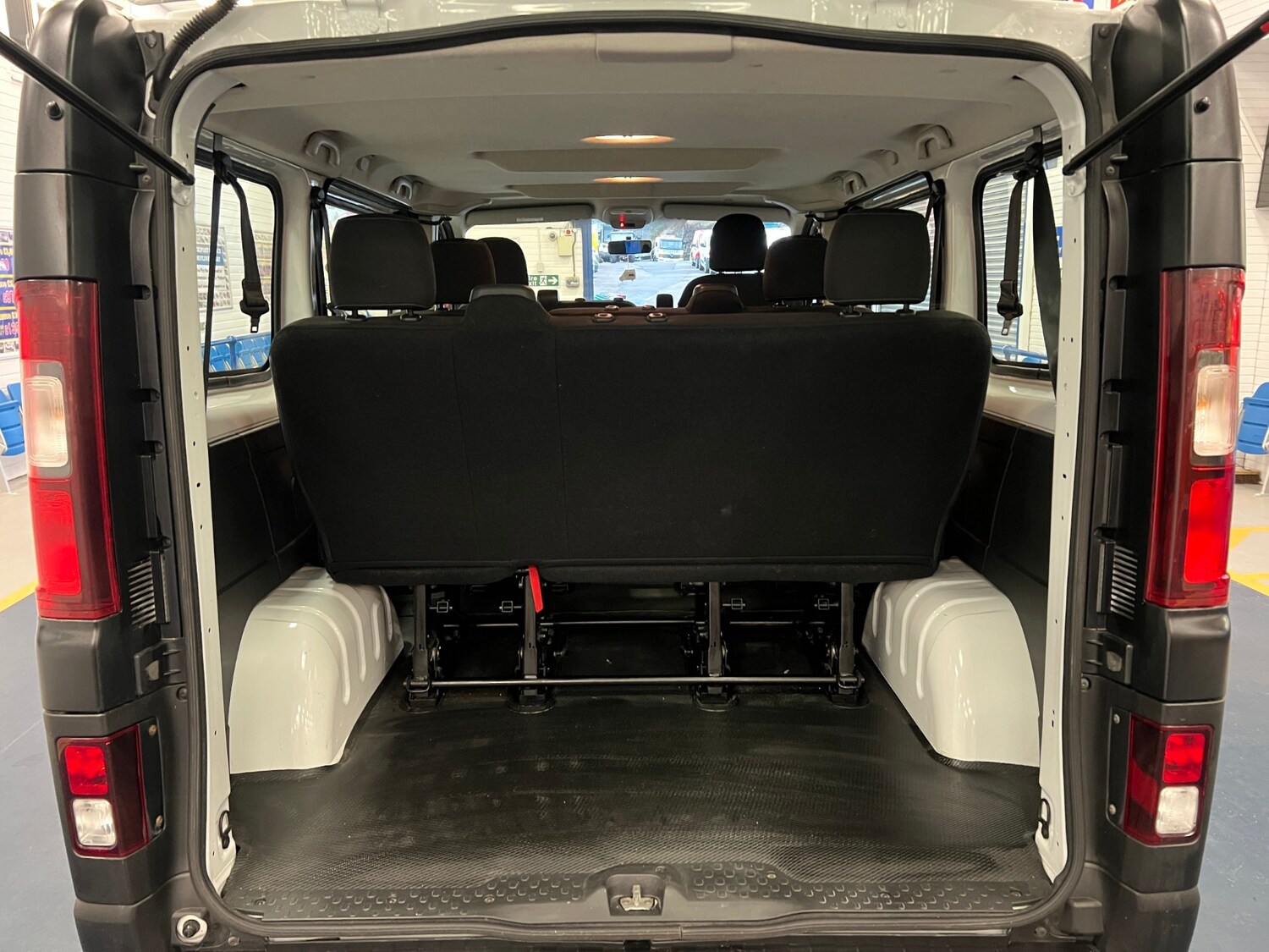 Used Vauxhall Vivaro 2016 for sale - 77743377: Photo 13