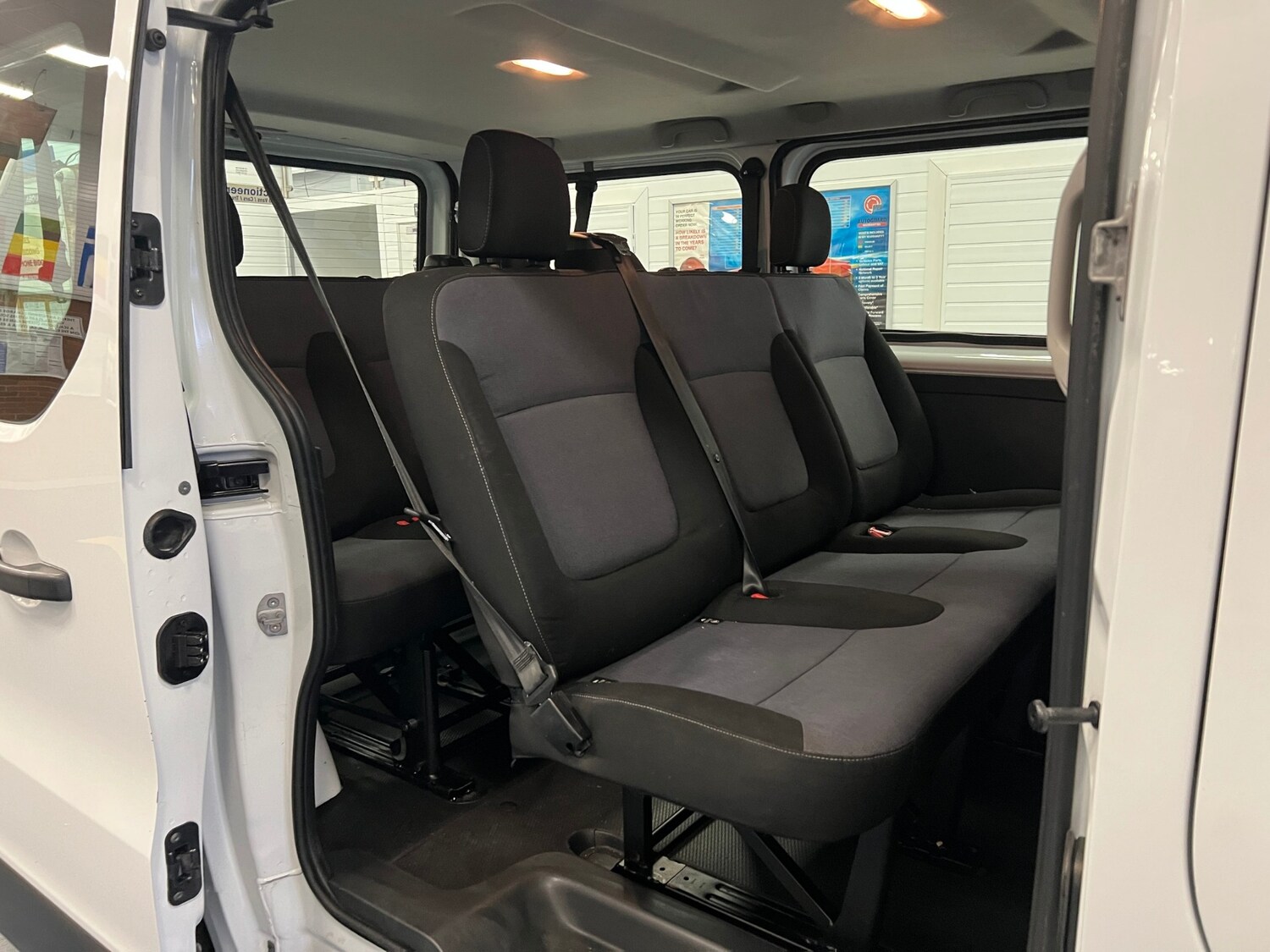 Used Vauxhall Vivaro 2016 for sale - 77743377: Photo 7