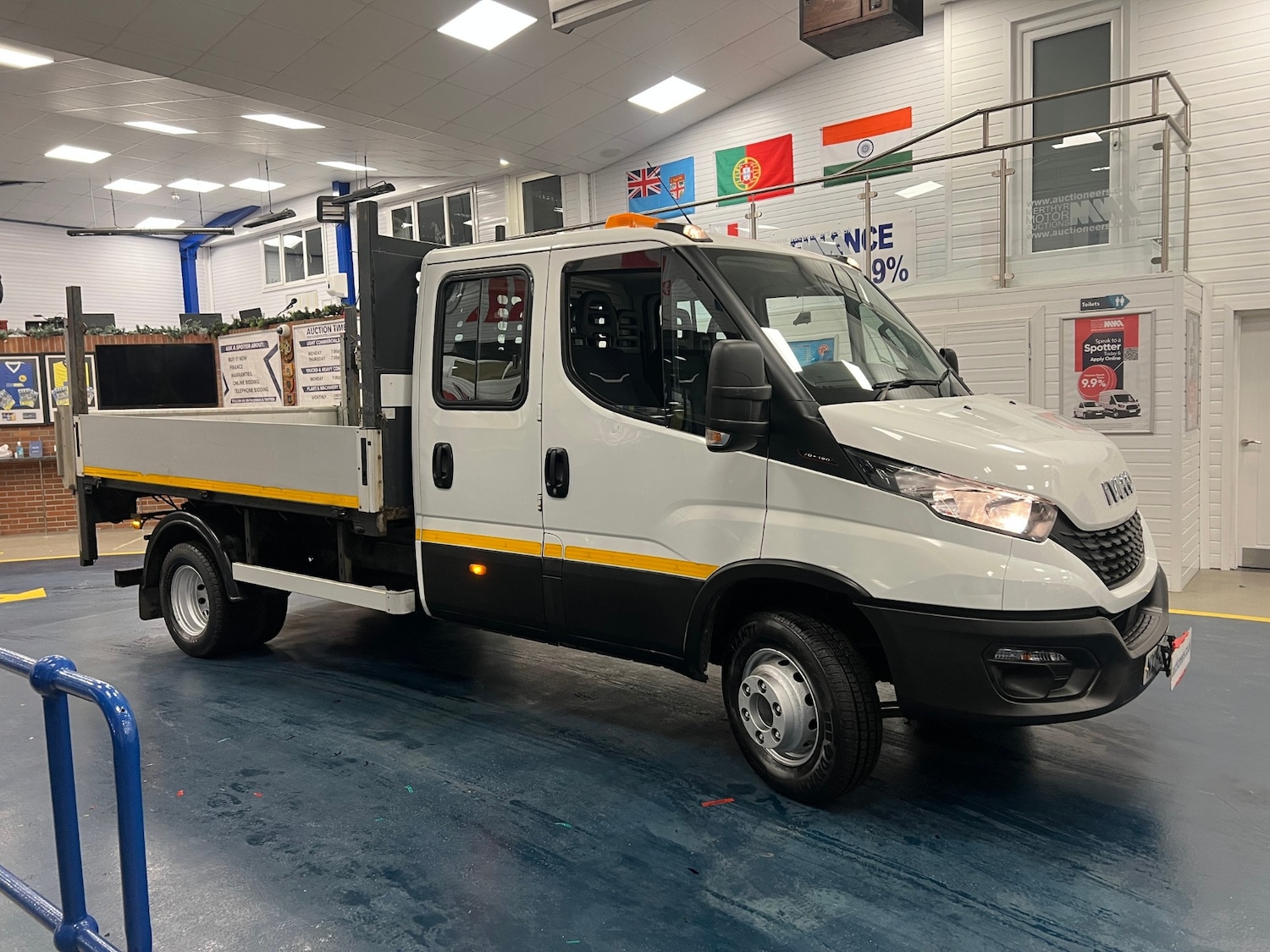 Used Iveco Daily 2020 for sale - 76696637: Photo 2