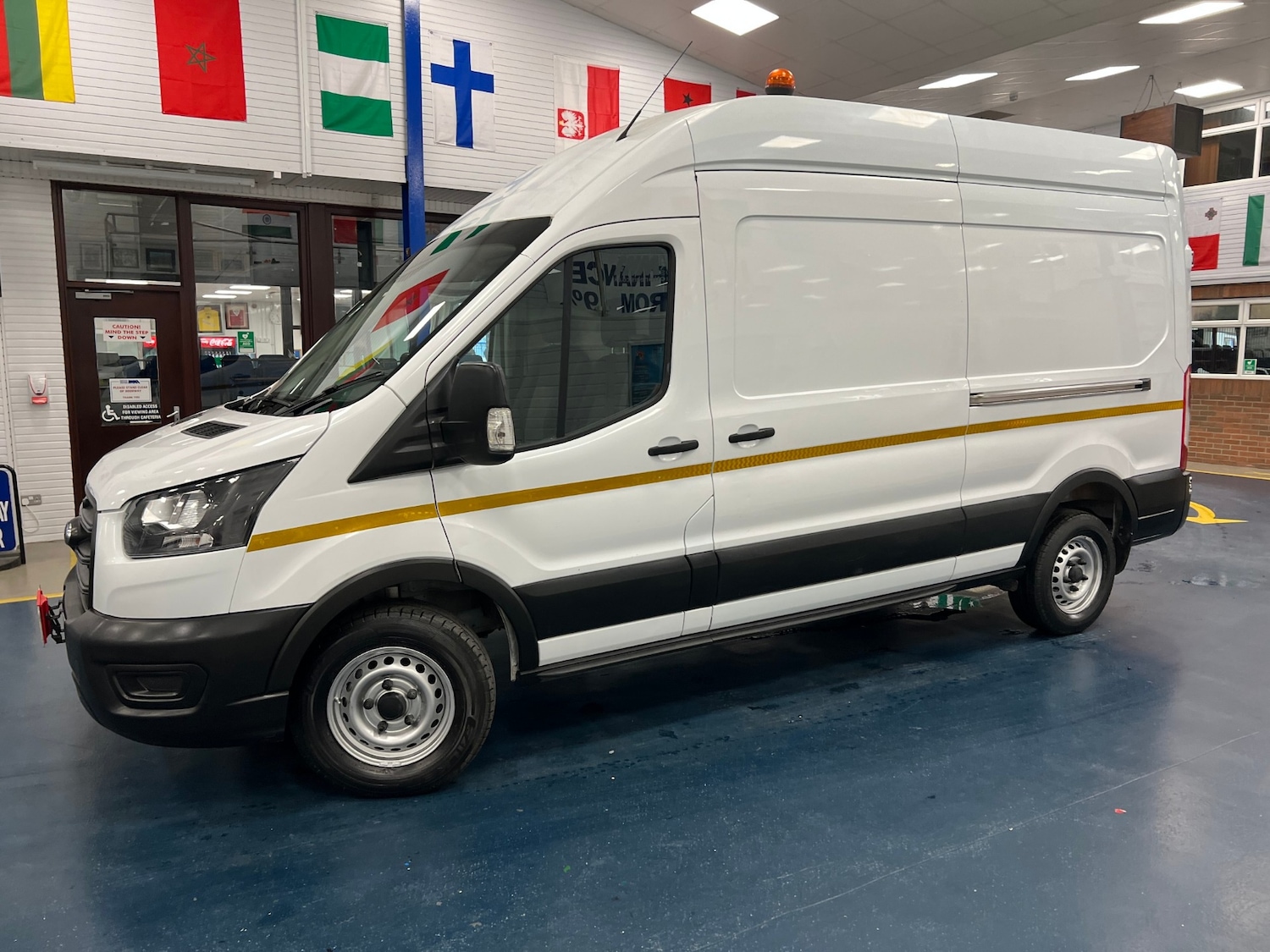 Used Ford Transit 2022 for sale - 76319136: Photo 3