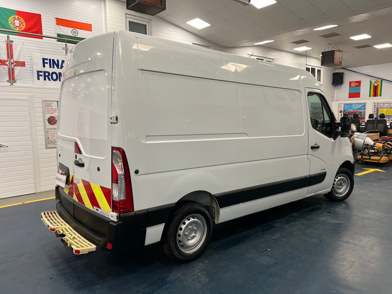 Used Vauxhall Movano 2014 for sale - 76402363: Photo 5