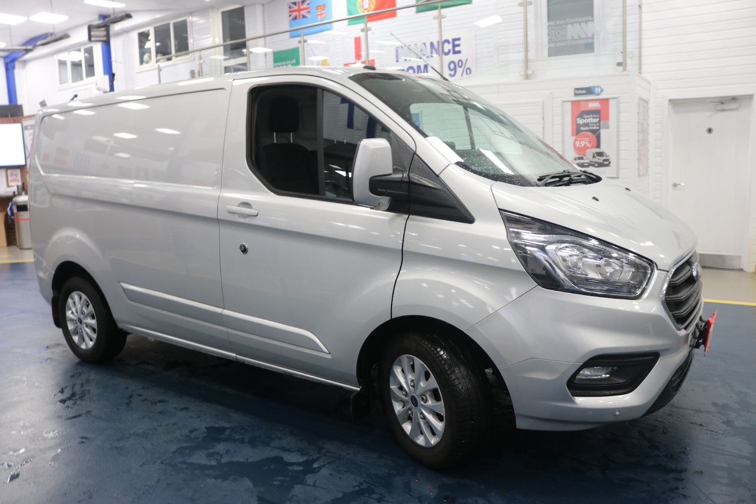 Used Ford Transit Custom 2019 for sale - 77127388: Photo 2