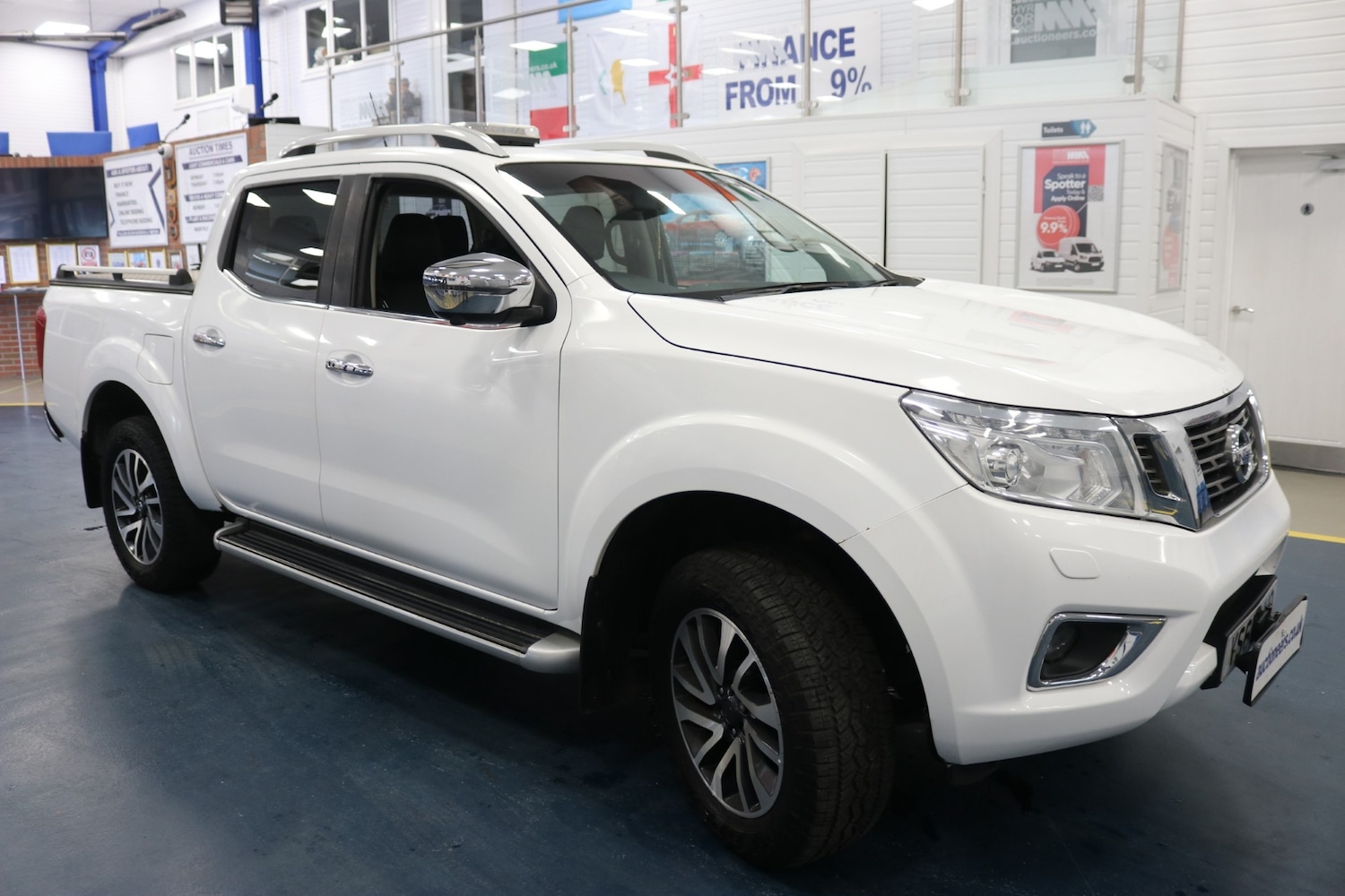 Used Nissan Navara 2017 for sale - 77127620: Photo 2