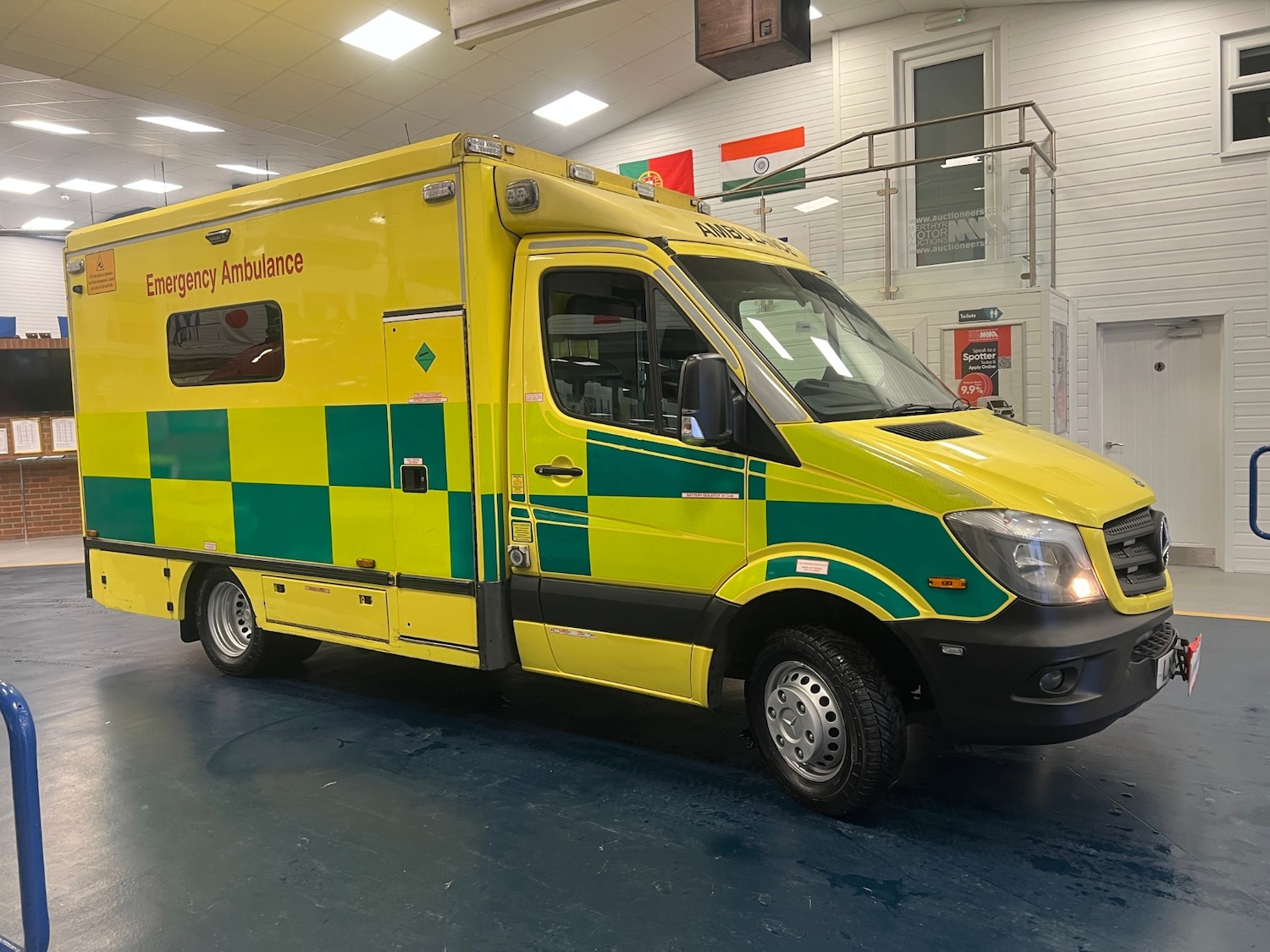 Used Mercedes-Benz Sprinter 2015 for sale - 77515442: Photo 2