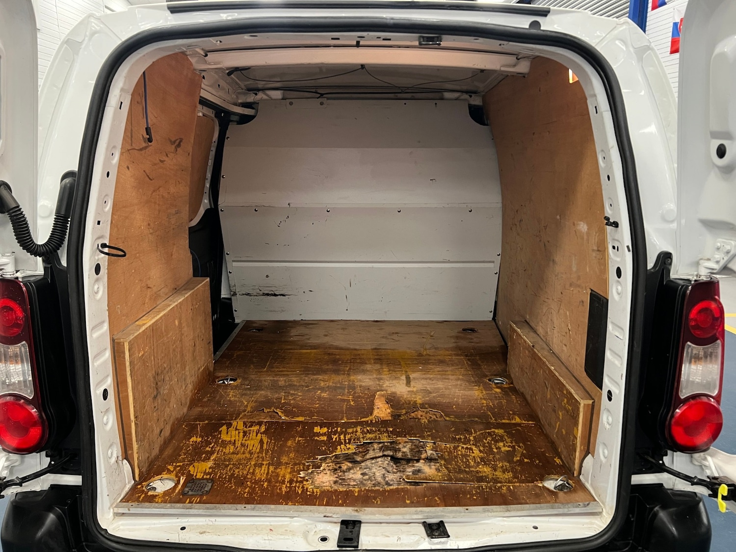 Used Peugeot Partner 2018 for sale - 77649869: Photo 10