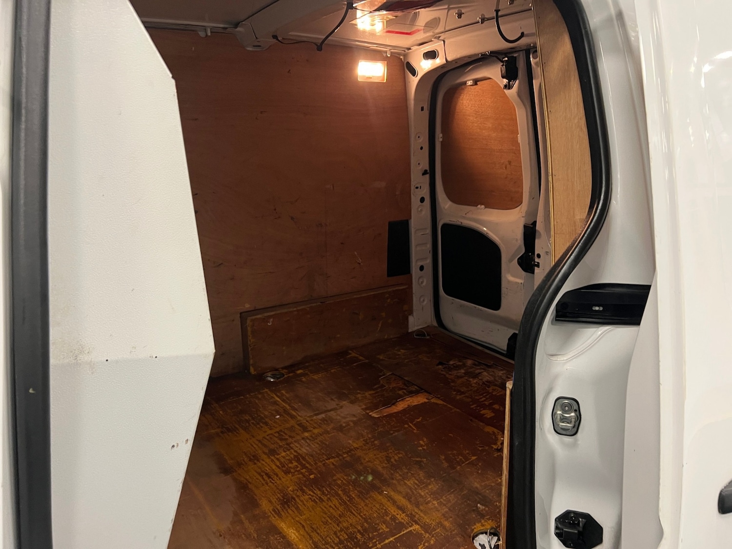 Used Peugeot Partner 2018 for sale - 77649869: Photo 7