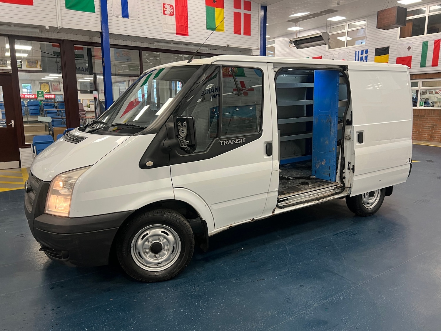 Used Ford Transit 2013 for sale - 76425214: Photo 6