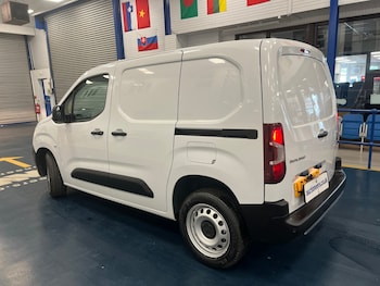 Used Citroen Berlingo 2023 for sale - 79365333: Photo
