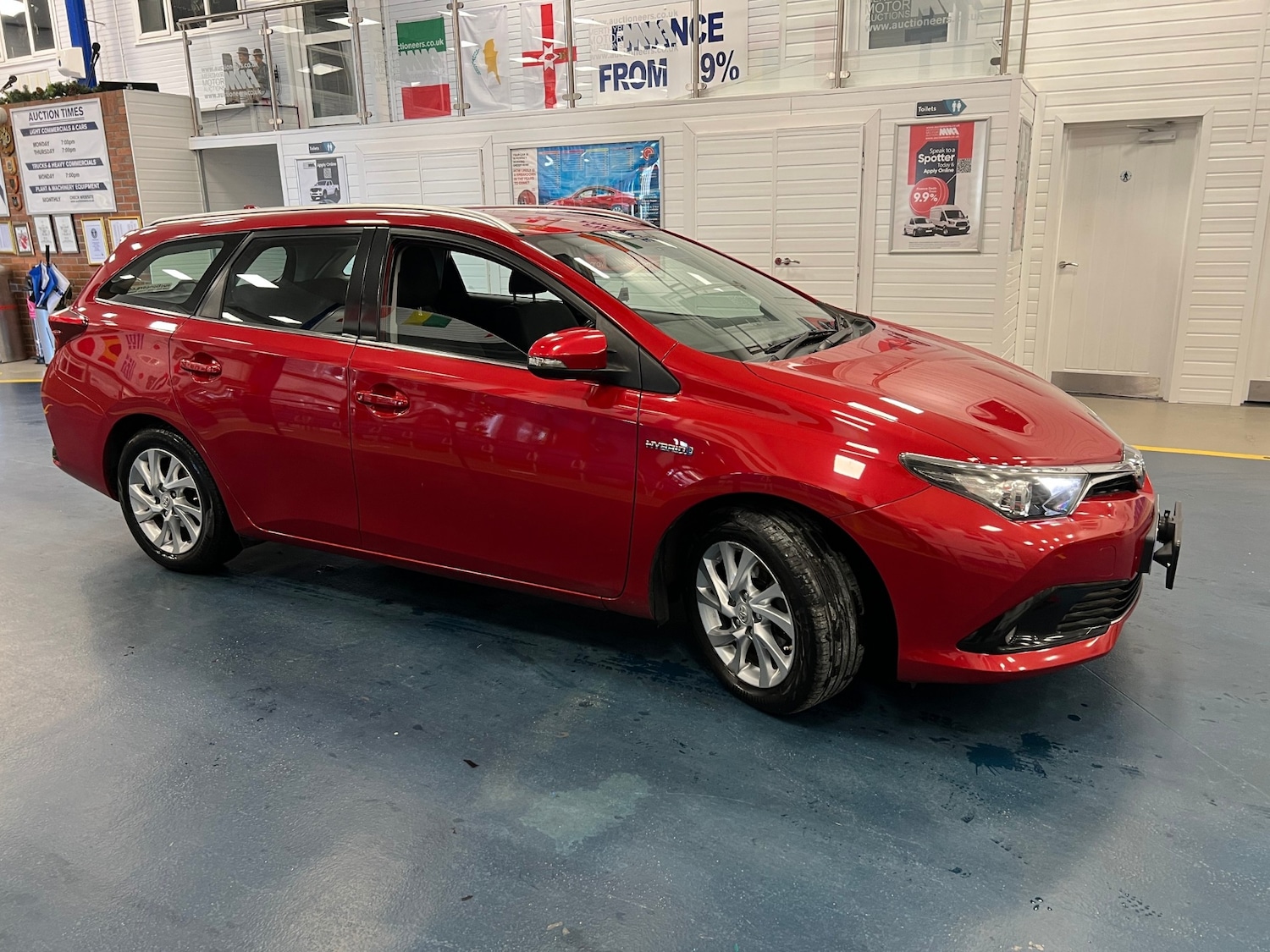 Used Toyota Auris 2016 for sale - 76693732: Photo 2