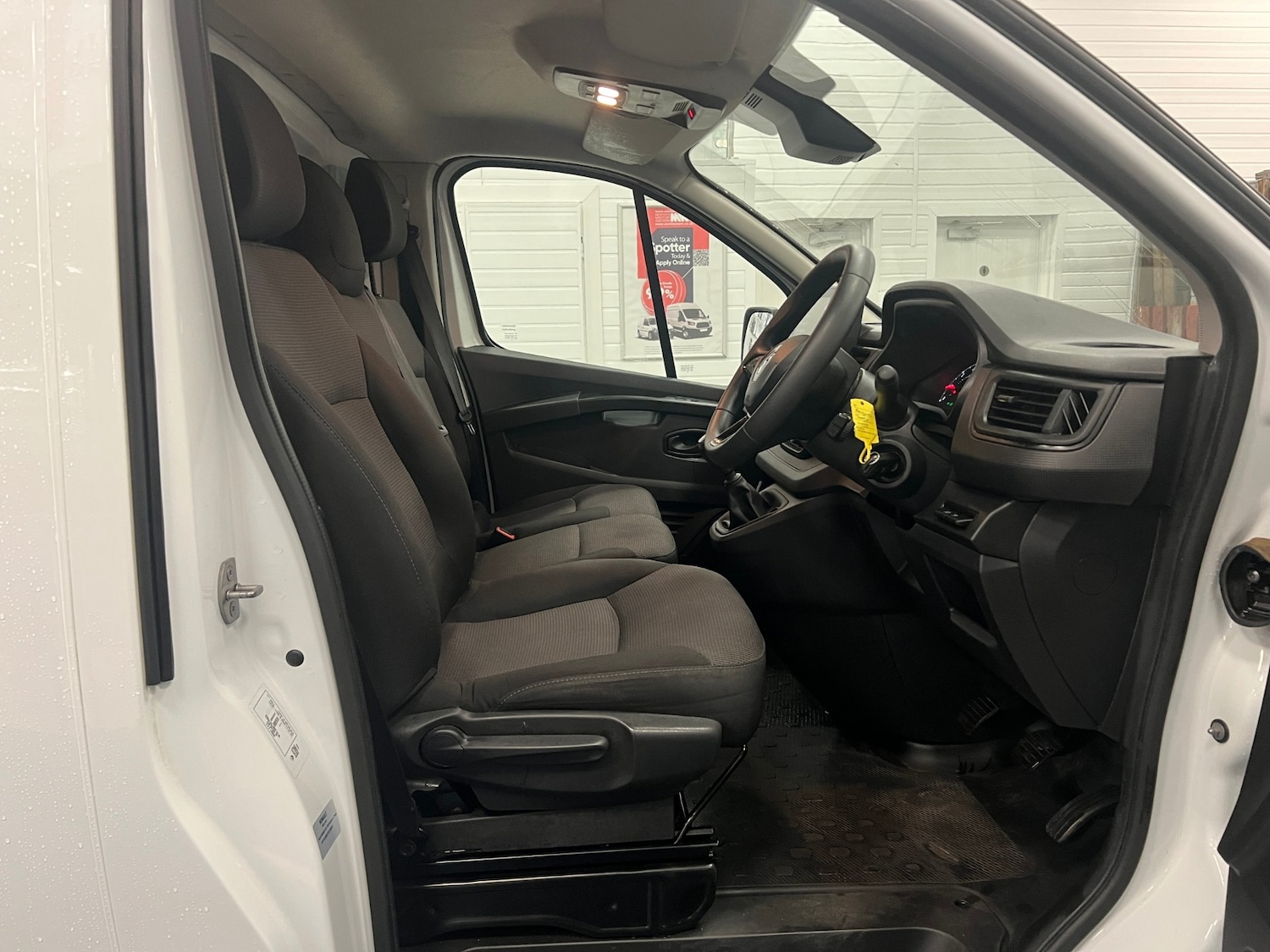 Used Renault Trafic 2023 for sale - 76860135: Photo 15