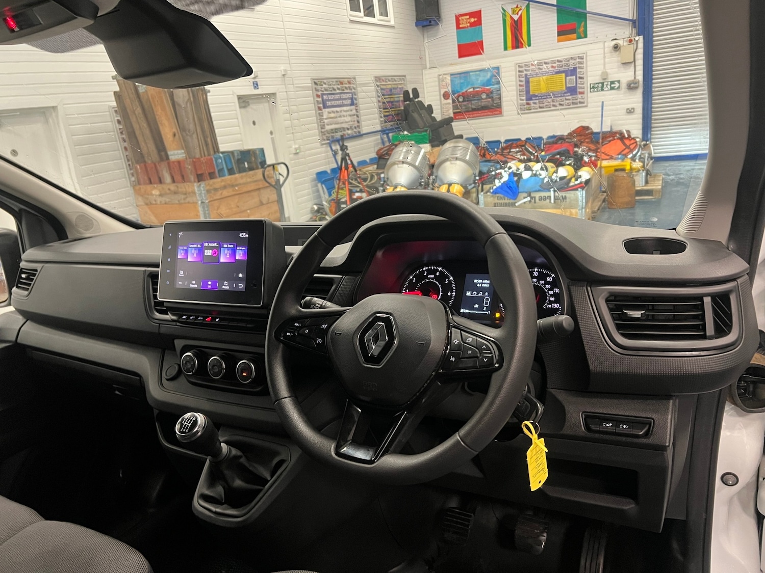 Used Renault Trafic 2023 for sale - 76860135: Photo 16