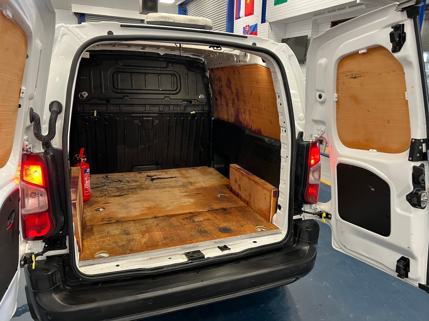 Used Peugeot Partner 2020 for sale - 77661977: Photo 13