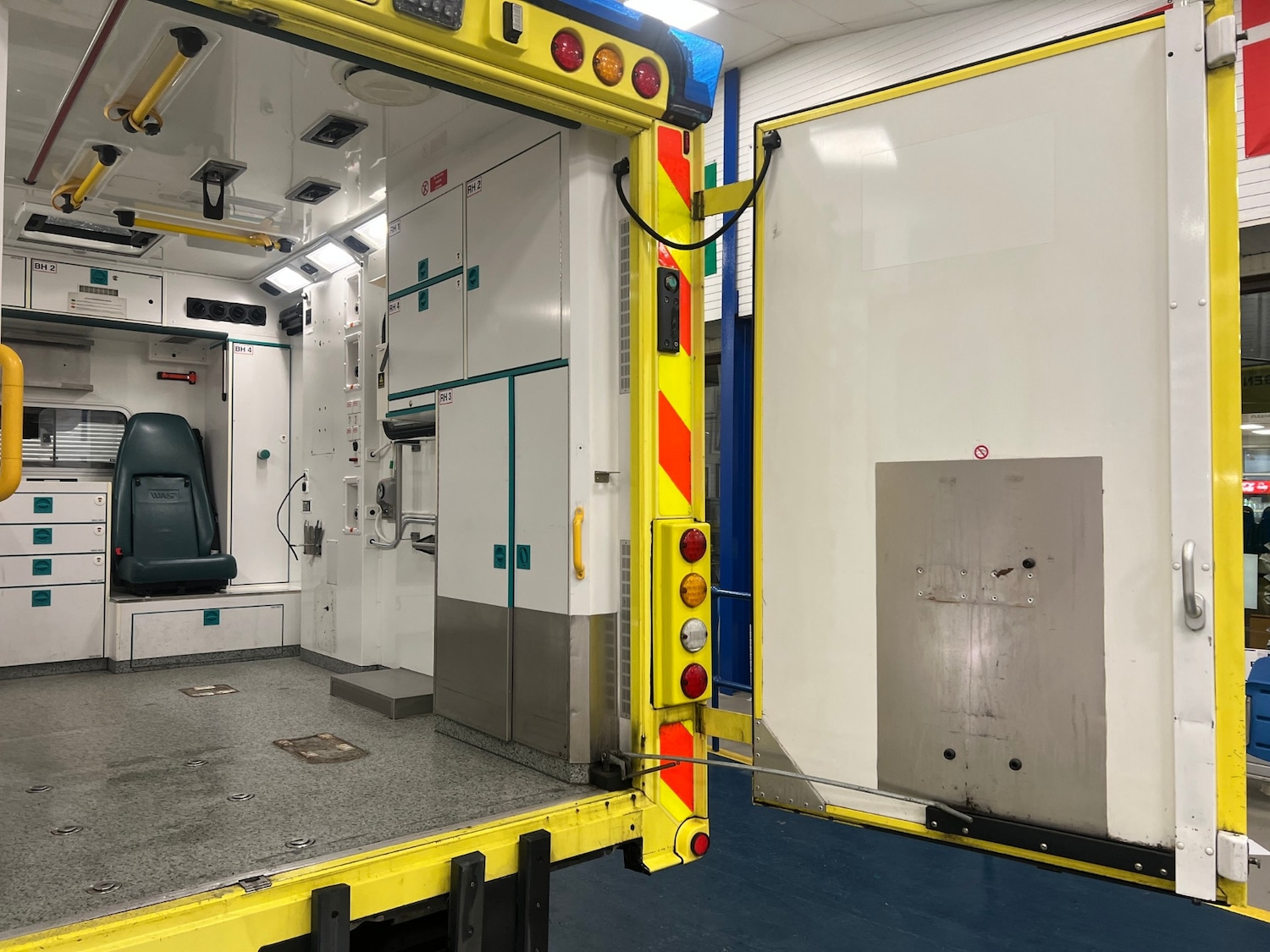 Used Mercedes-Benz Sprinter 2015 for sale - 76611190: Photo 12