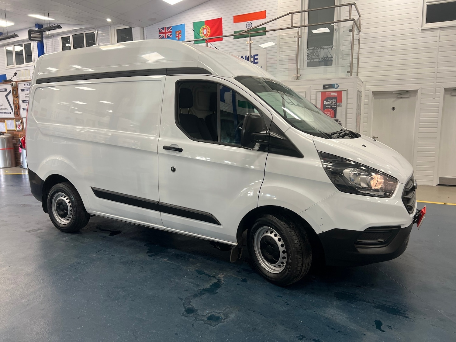 Used Ford Transit Custom 2019 for sale - 76222474: Photo 2