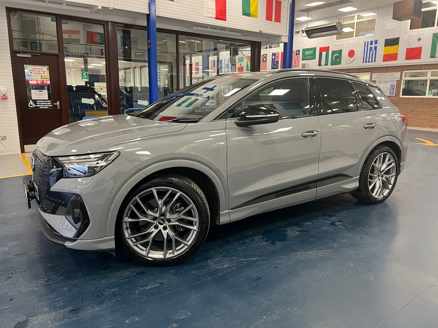 Used Audi Q4 e-tron 2022 for sale - 77406528: Photo 3