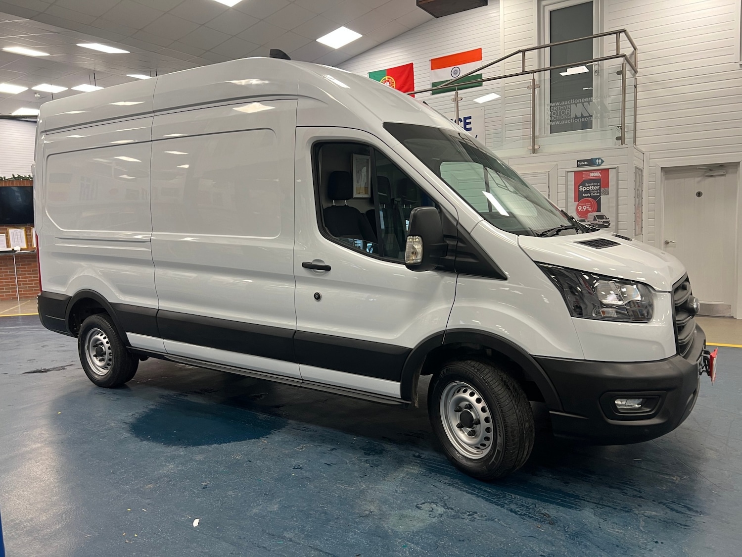 Used Ford Transit 2022 for sale - 76920192: Photo 2
