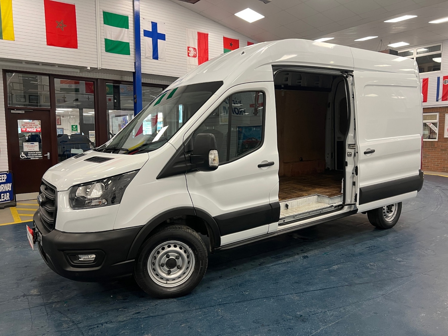 Used Ford Transit 2022 for sale - 76920192: Photo 6