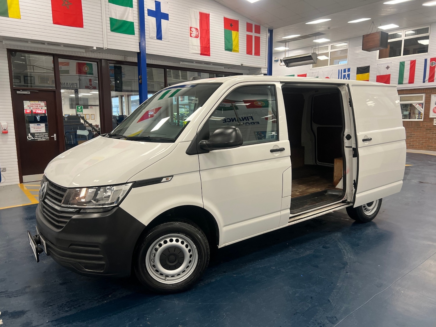 Used Volkswagen Transporter 2020 for sale - 77592259: Photo 6