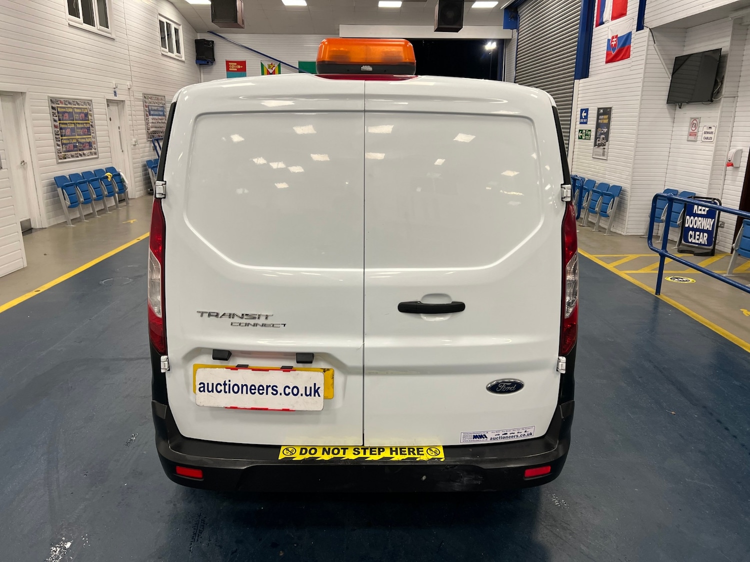 Used Ford Transit Connect 2020 for sale - 76696311: Photo 11