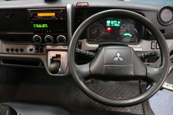 Used Mitsubishi Canter 2019 for sale - 73721575: Photo 10